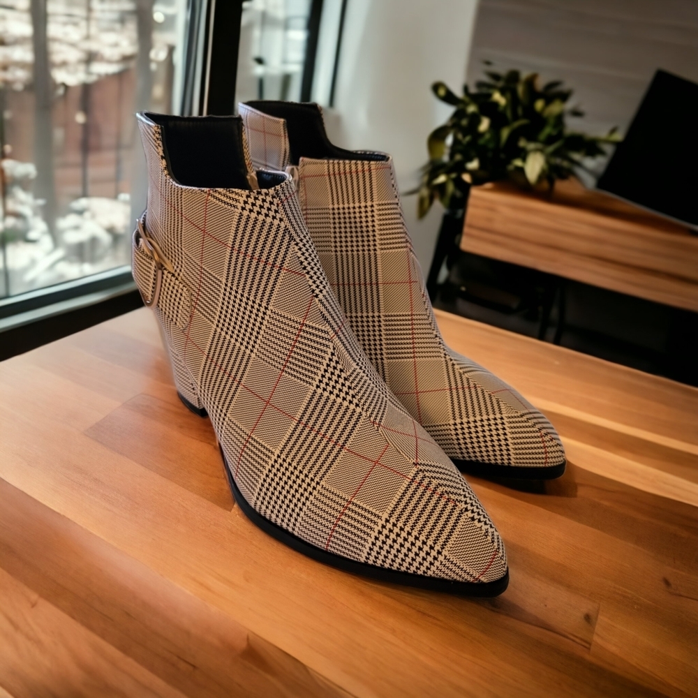 Chunky-Heel Plaid Belted Ankle Boots Size 41 (10.5)